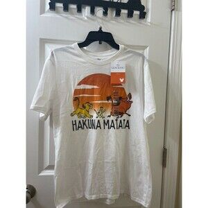 NEW The Lion King Shirt Size MEDIUM Hakuna Matata Movie  Disney Classics